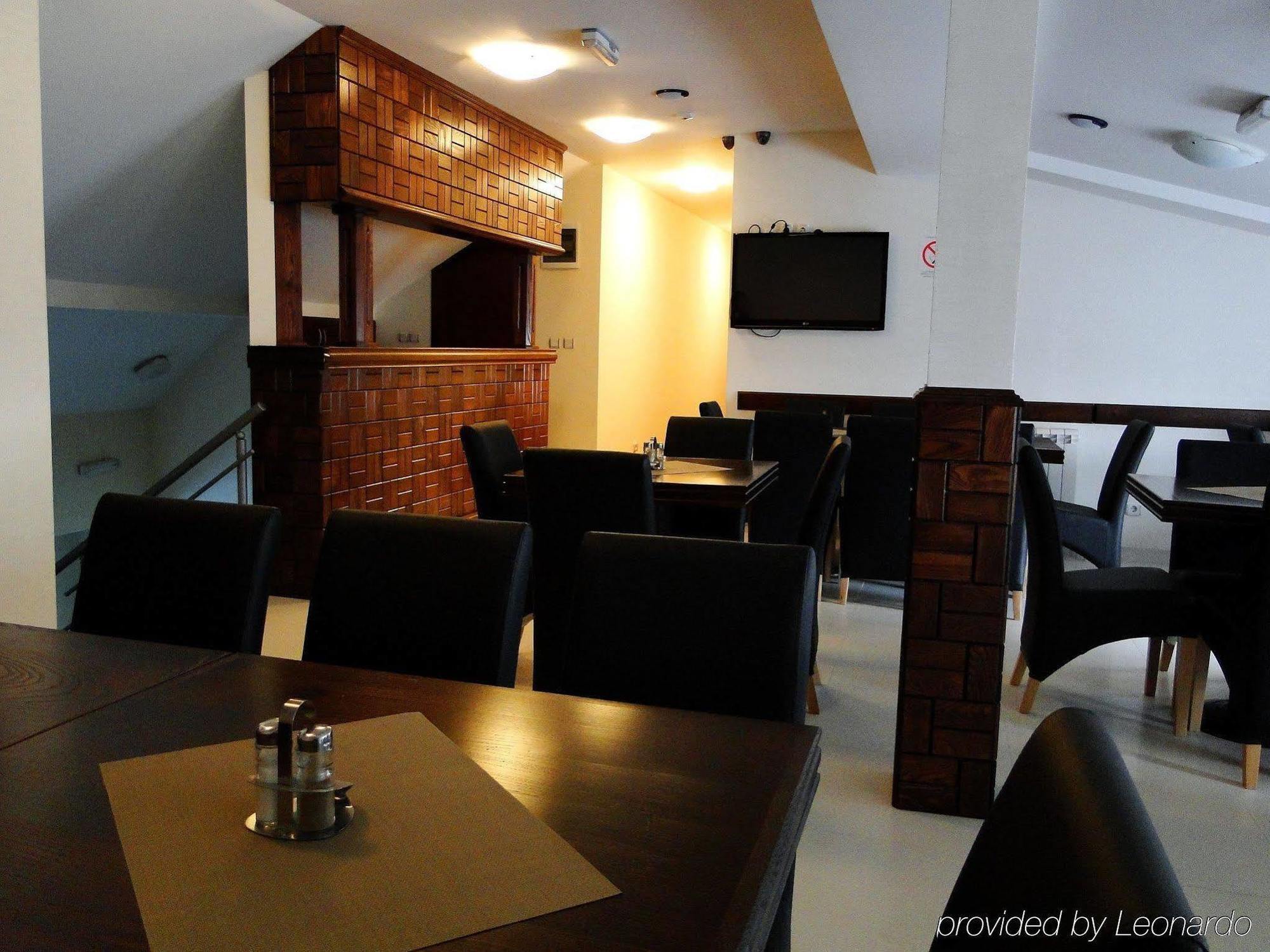 Happy Star Club Hotel Belgrade Exterior photo